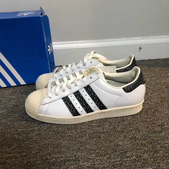 NIB Adidas White Originals Superstar 80s Lace Up Sneakers Size 8 US $120 - Picture 3 of 8